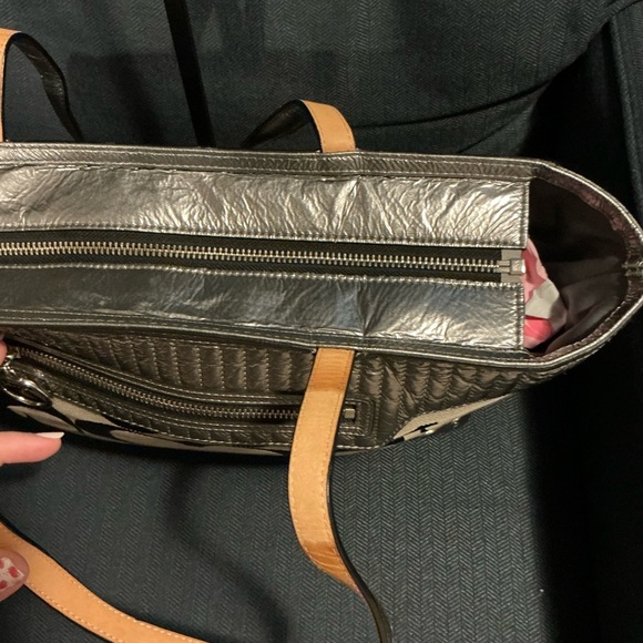Coach G1176-18676 Silver and Black Tote Bag with Signature Style - Picture 7 of 14